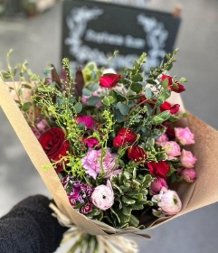 Simple bouquet   florist choice